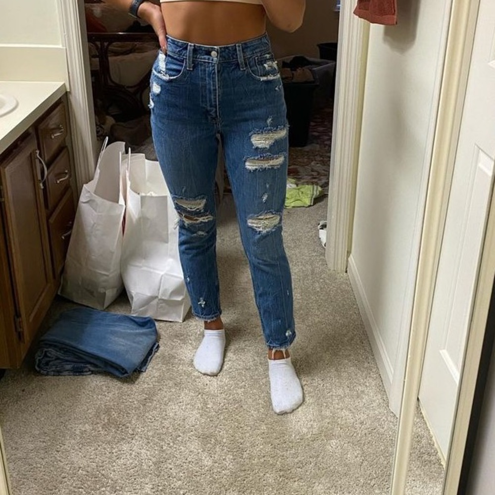 Abercrombie High Waist Straight Leg Distressed Curve Love Jeans size 26
